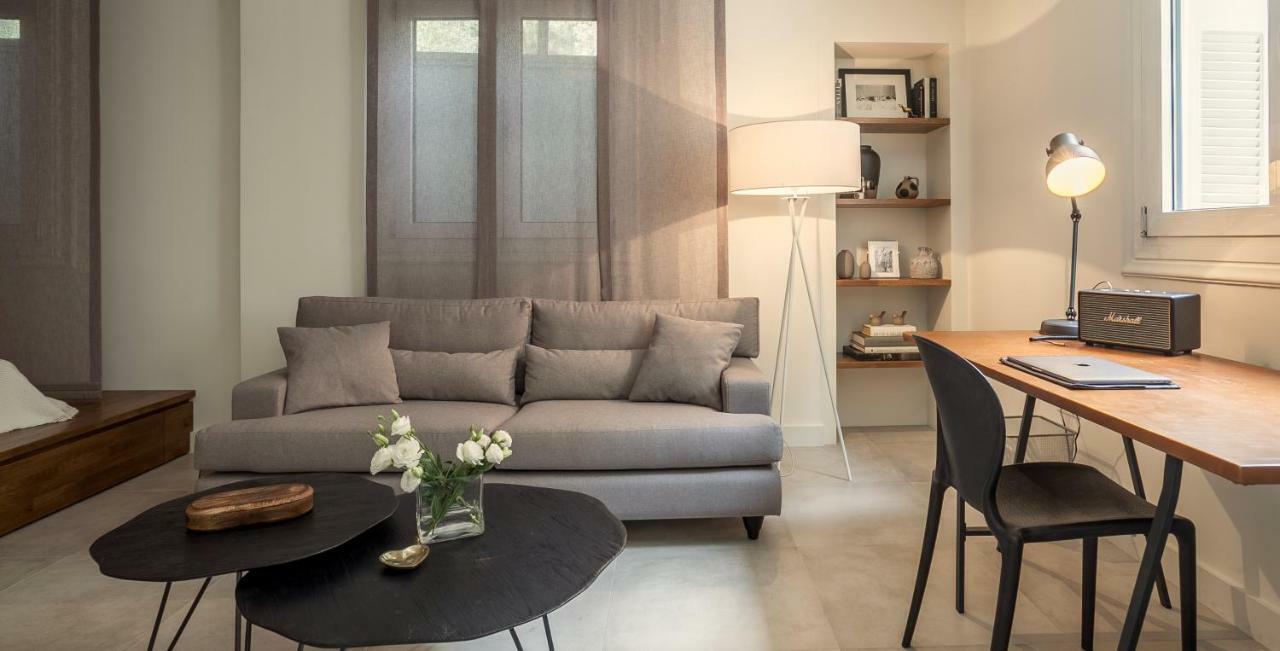 Unique Semi-Basement Stay At The Foot Of The Acropolis Athen Exterior foto